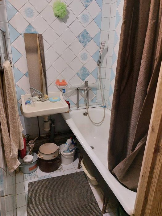 Сдам комнату с балконом под ключ на Салтовском шоссе, Класс