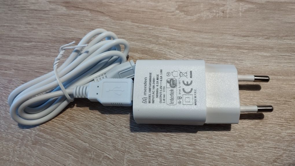 Nowa ładowarka micro USB biała (Meriden)