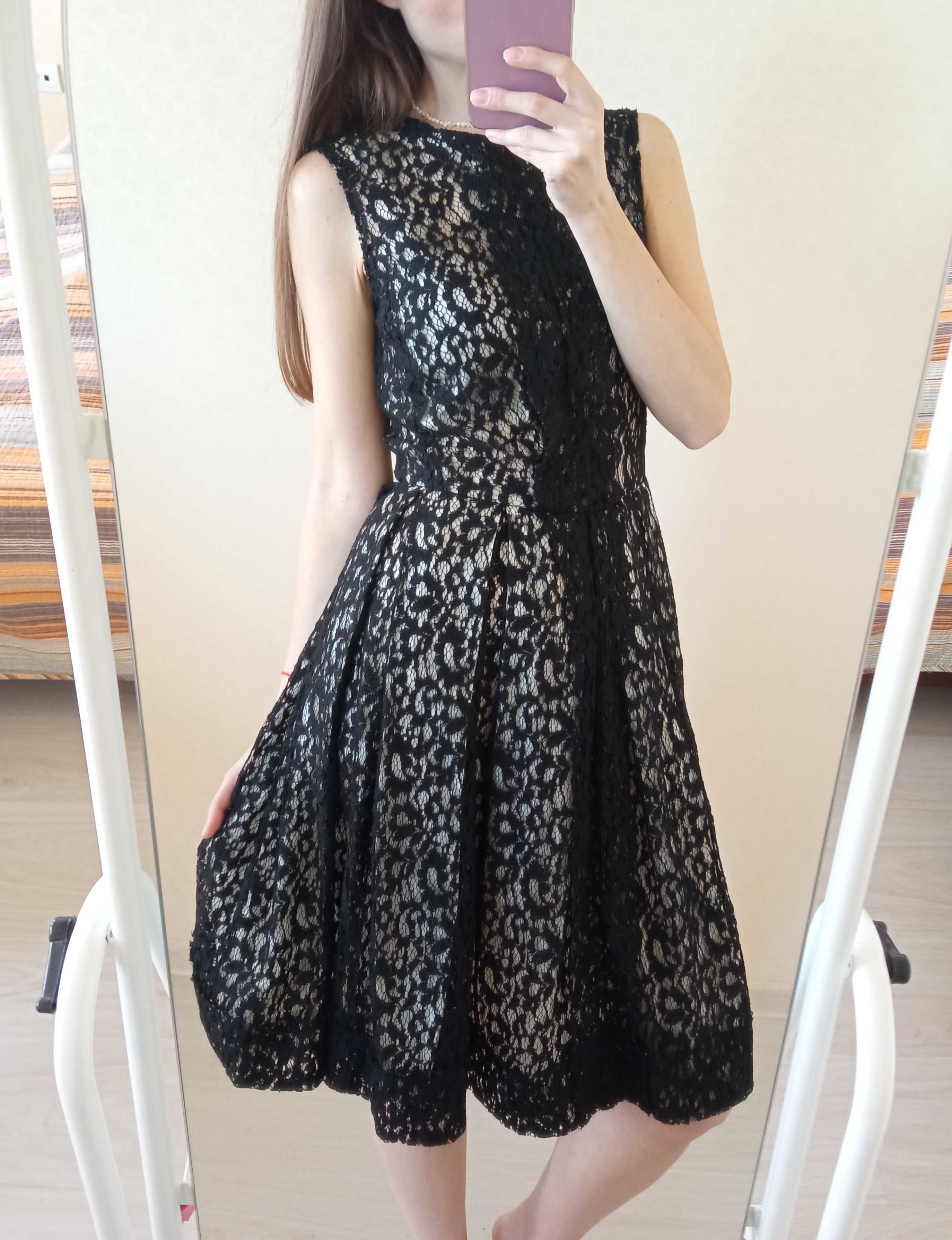 Carolina Herrera неймовірна мереживна сукня