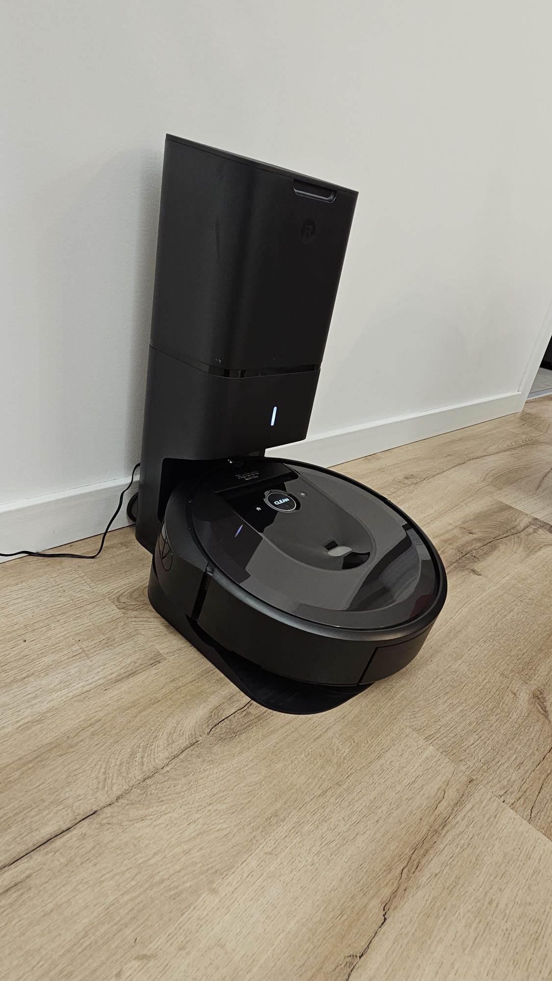 Aspirador iRobot i7+