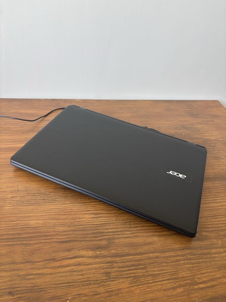 Laptom acer Ram 4