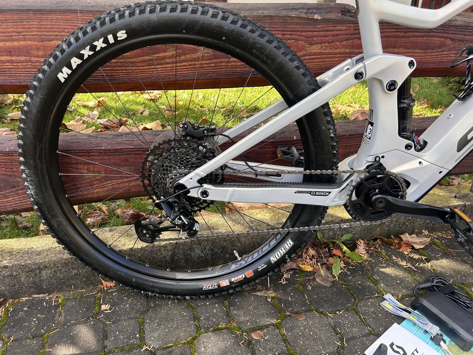 Scott strike eRide 910 bosch 2022 rok rozmiar L  rower enduro jibb mtb