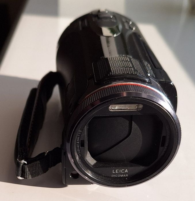 Продам відеокамеру PANASONIC HDC-TM900EEK   G1HX00169 
S.№ - G1HX00169