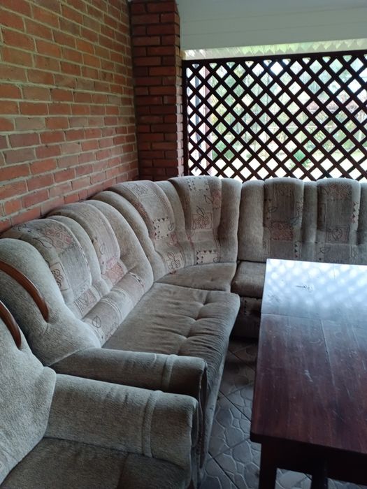 Kanapa rozkładana naroża z funkcją spania z dwoma fotelami