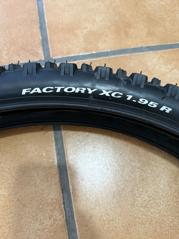 MTB Bike Par de Pneus - 2 x Tioga Factory XC 26 x 1.95 Preto
