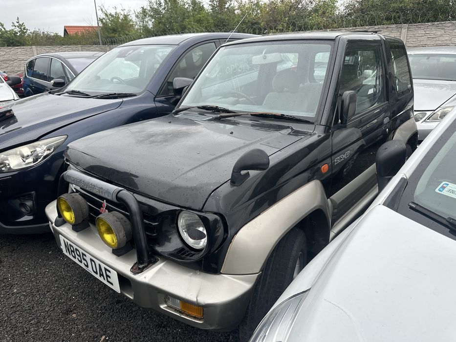 Mitsubishi Pajero Junior  silnik 1.1 1996r,Anglik z kluczykami