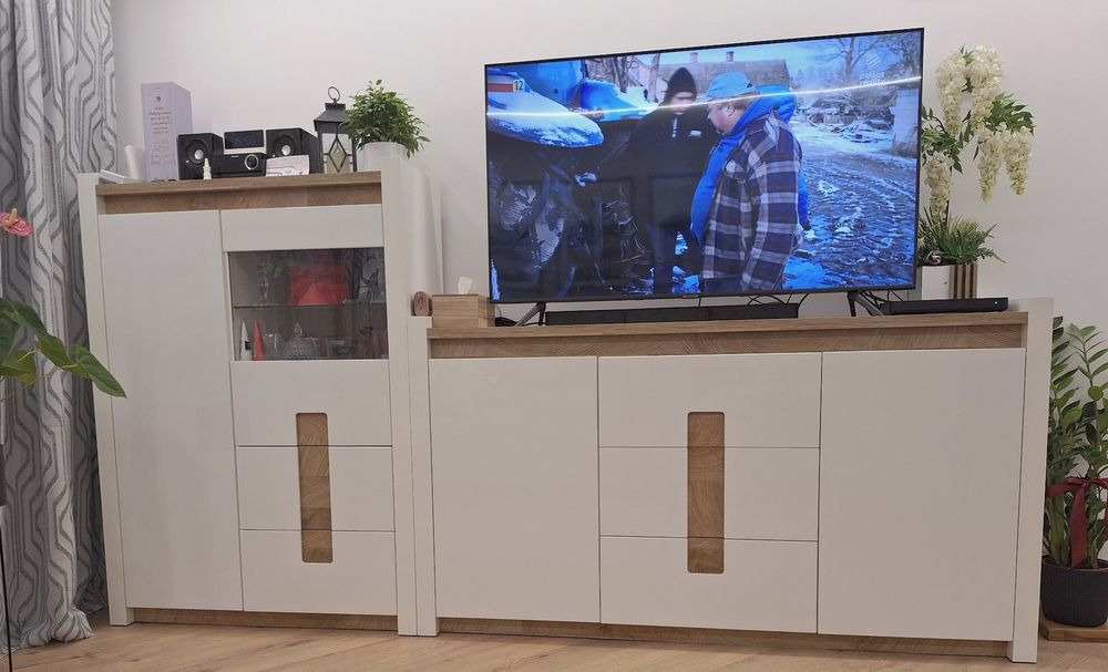 Komplet mebli komoda.i witryna BRW