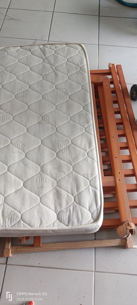 Cama de bebê completa