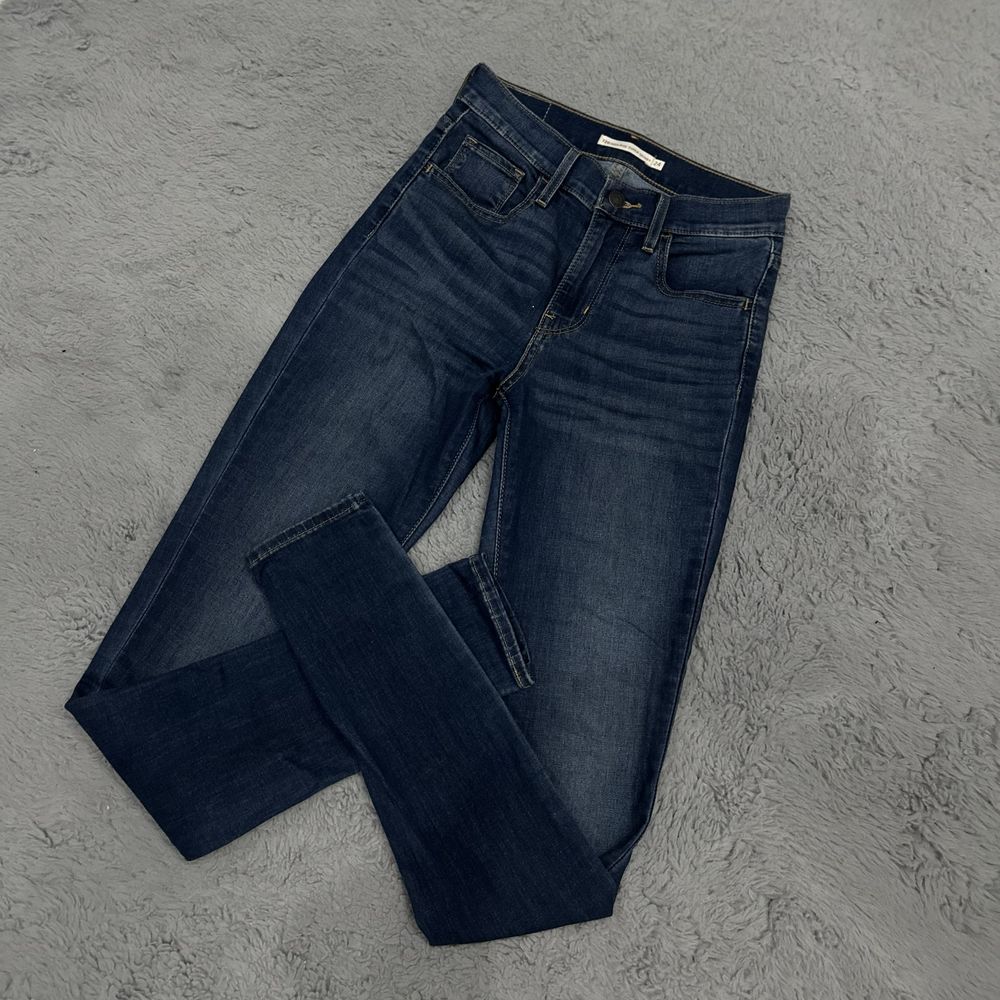 Levi’s 720 high rise super skinny w24