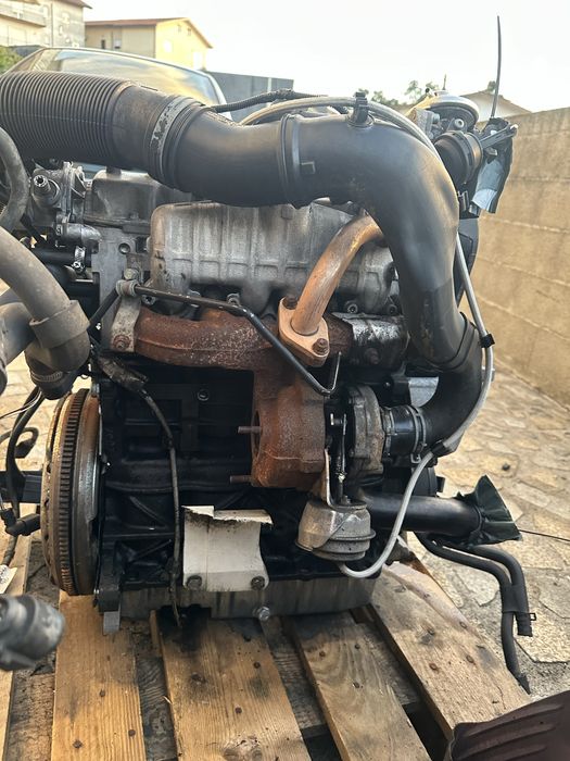 Vendo motor VP110 em otimo estado