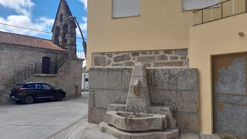 Vende-se Moradia T4 Algodres