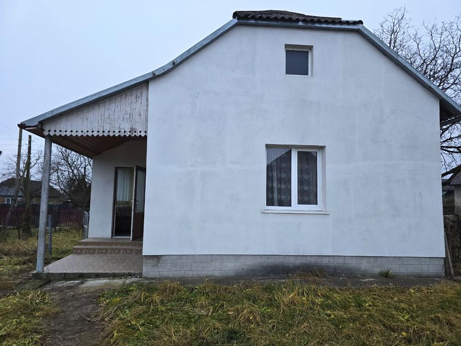 Продам будинок біля Нового Роздолу