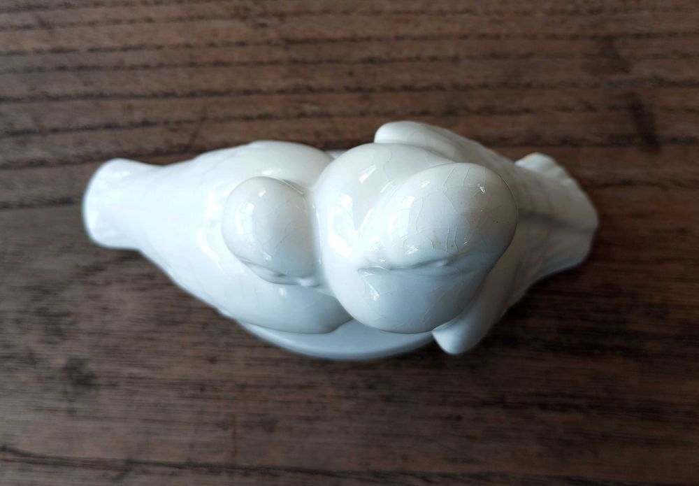 Escultura Pombas vintage em faiança Secla