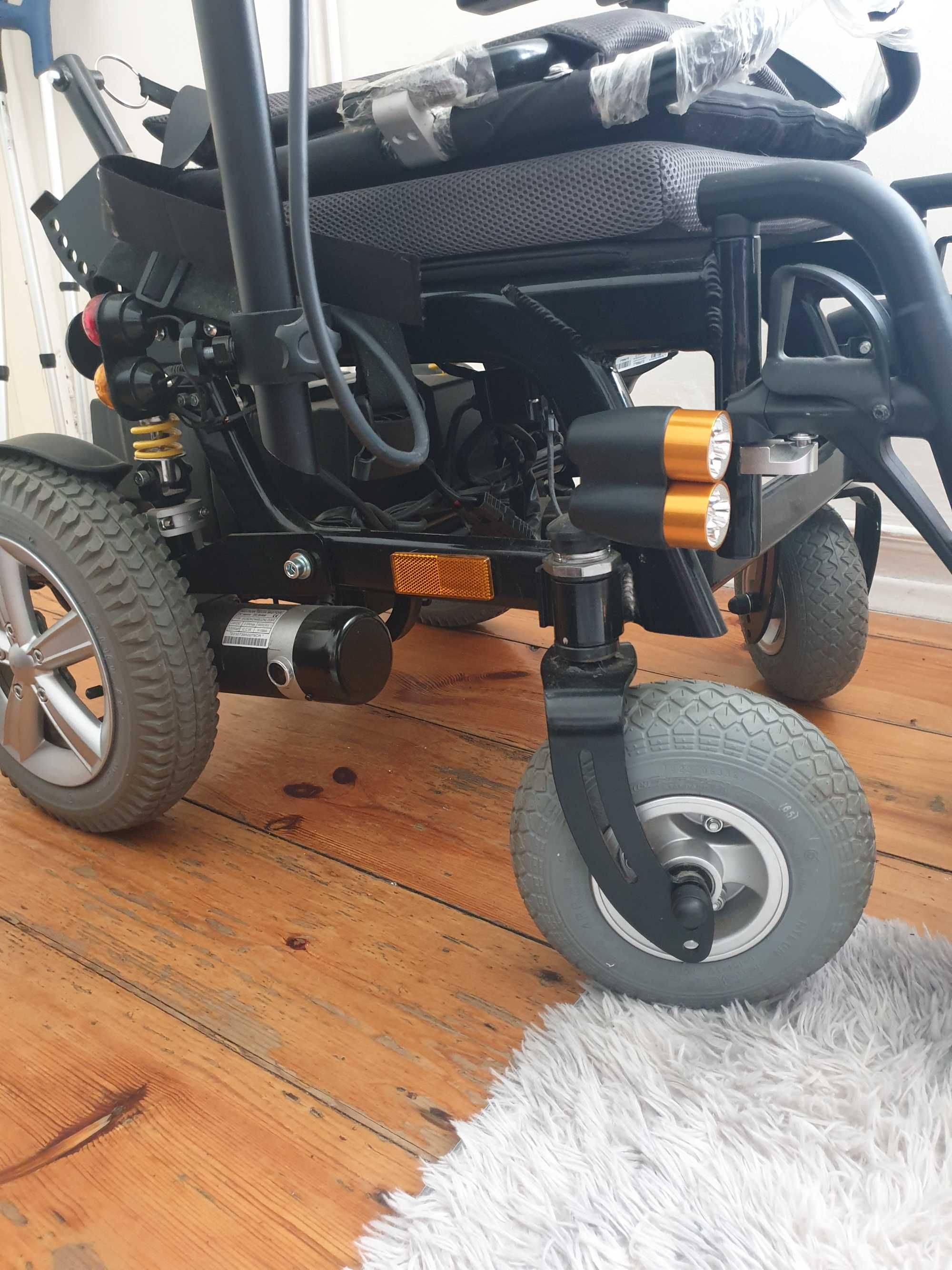 Elektryczny Wózek Inwalidzki W1018 - LIMBER
