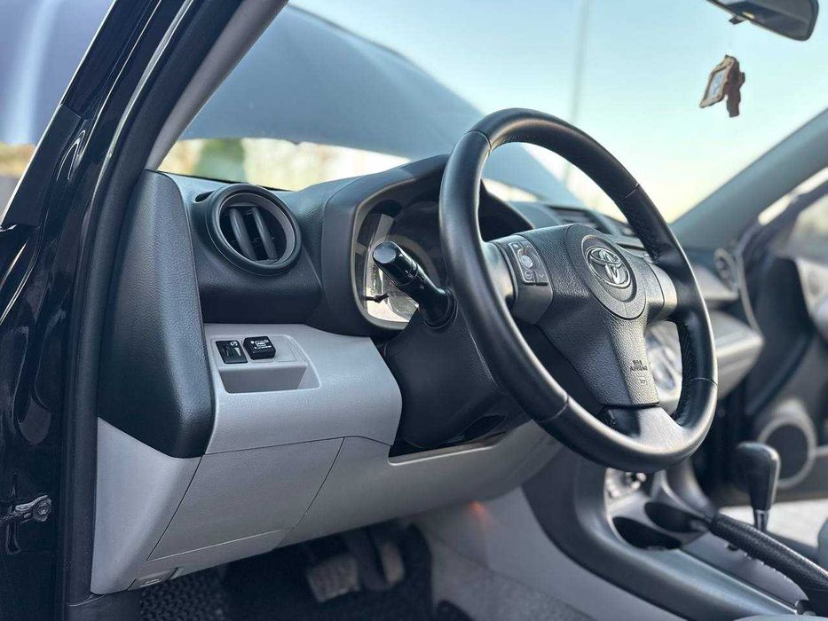 Продам Toyota RAV