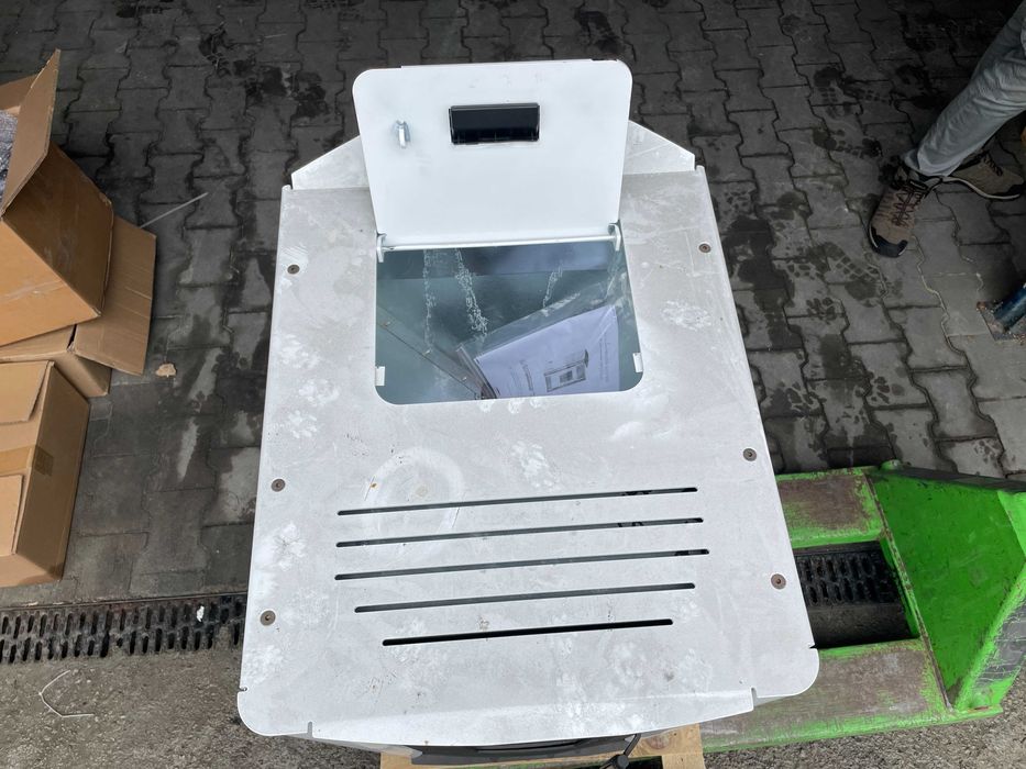 Piec Kominek koza na pellet HELENA 8KW TERMOMONT - II Gatunek