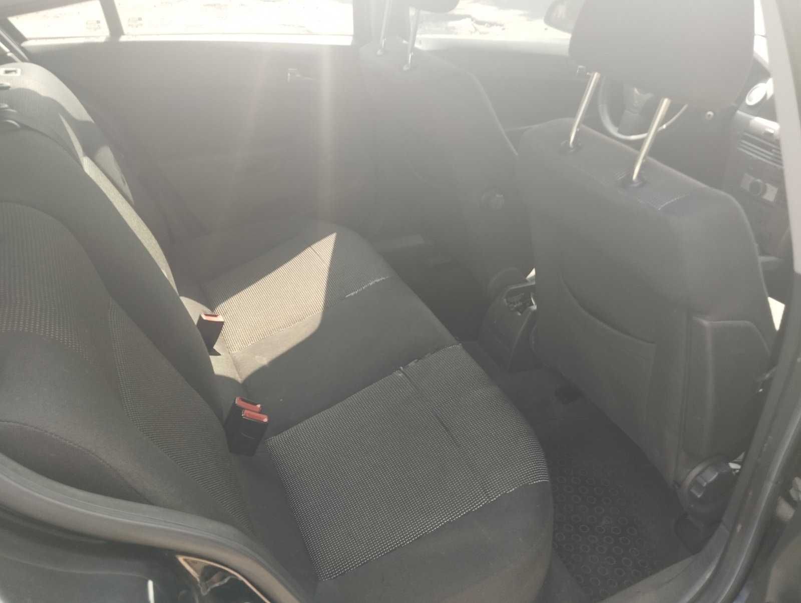 Продам Opel Astra H