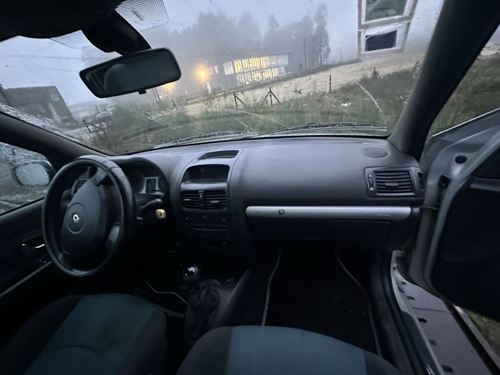Renault Clio 1.5 Dci ano 2003 para peças