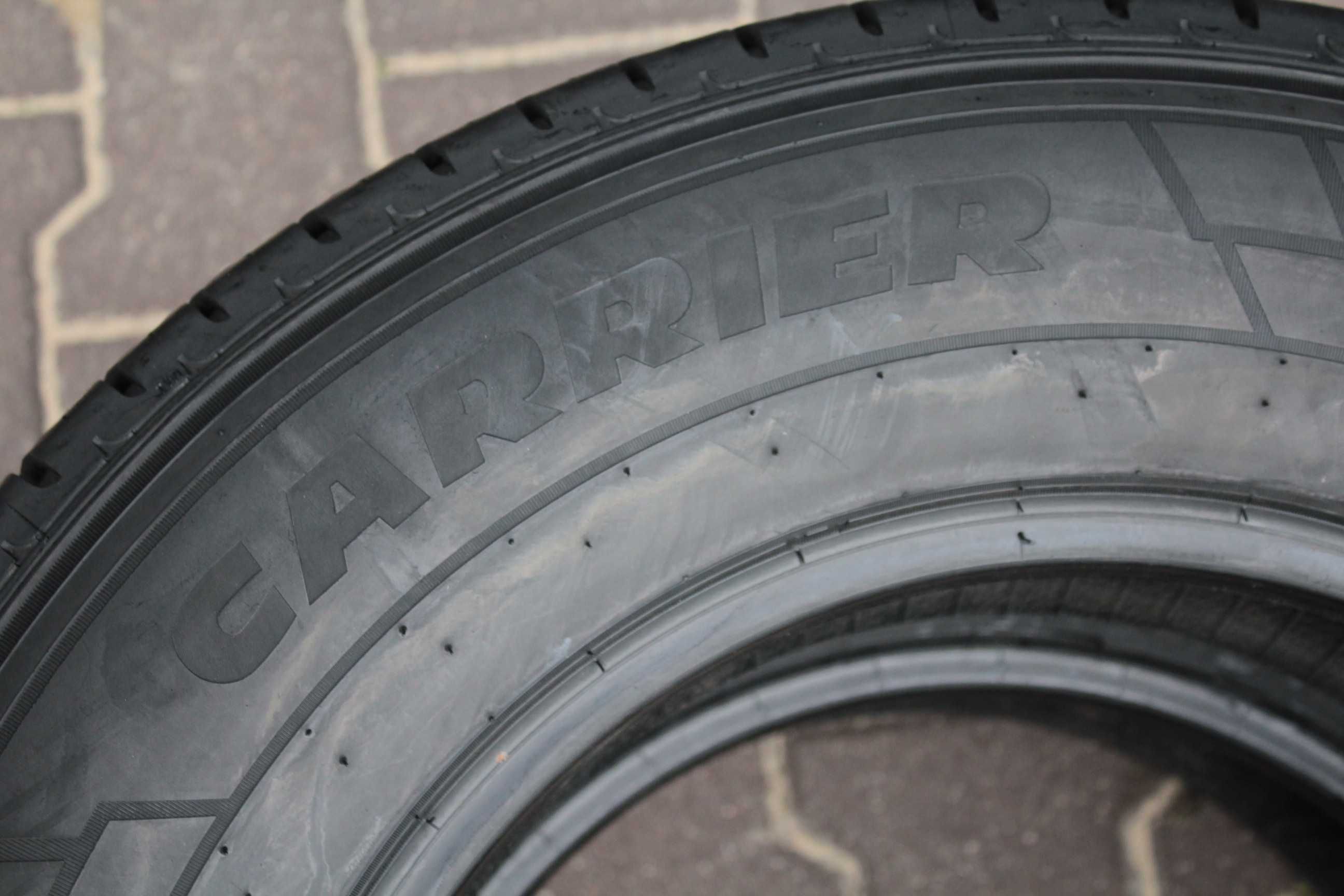 215 75 R16C Pirelli Carier