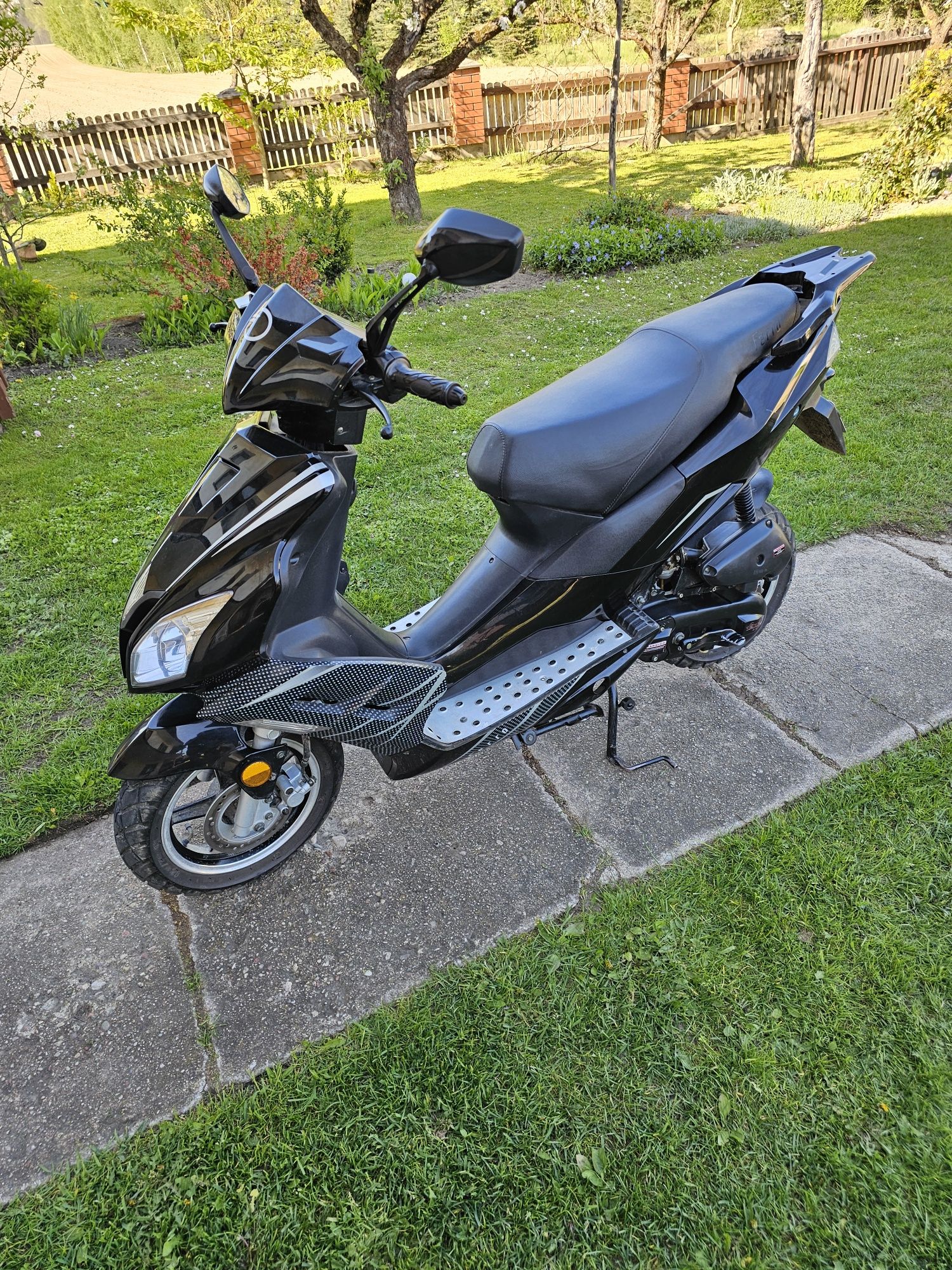 Skuter motorower zipp FERRO