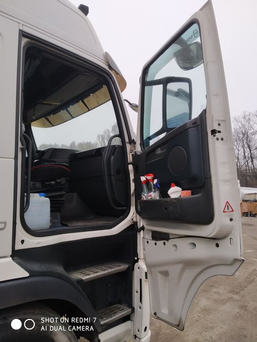 Продам Тягач Вольво с полуприцепы Шмиц.