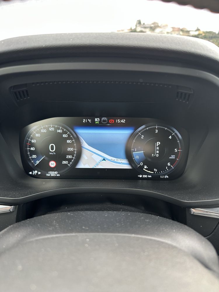 Volvo XC60 D4 R-design