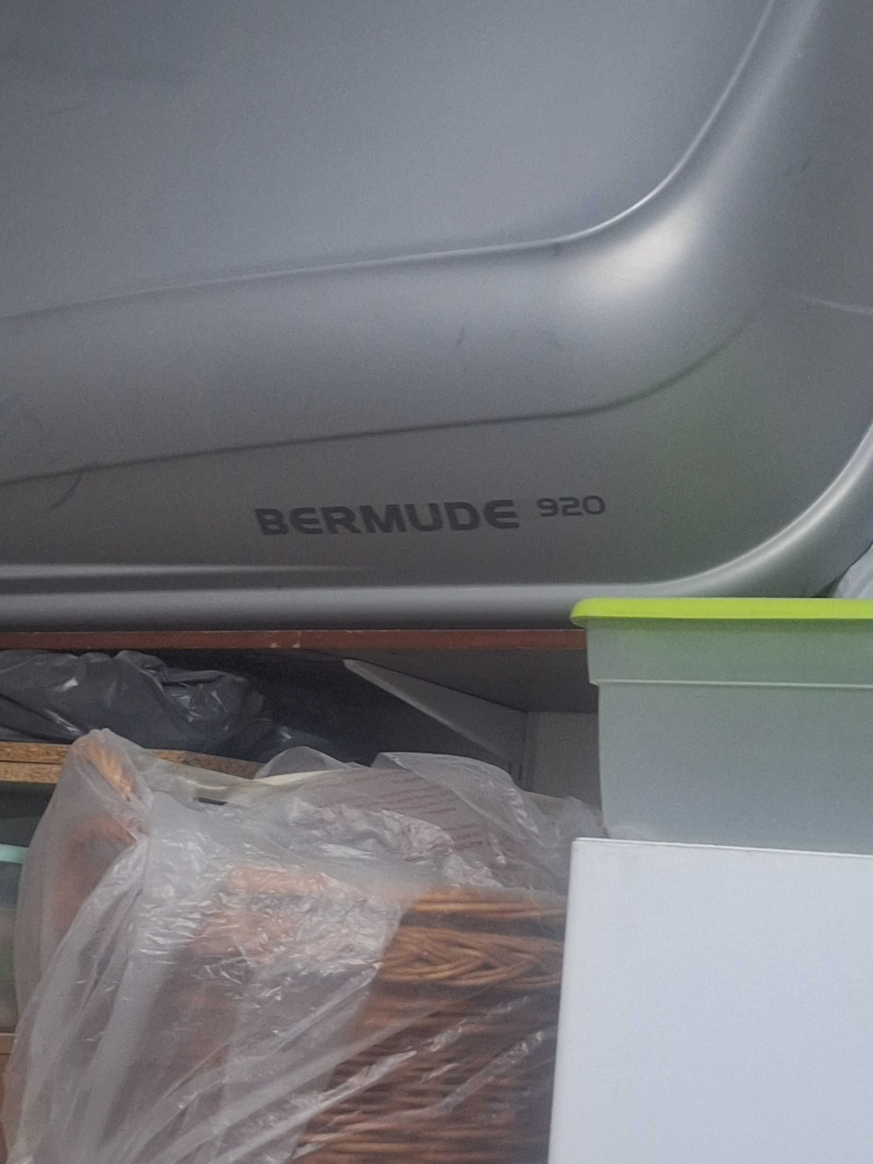 Mala tejadilho grande e prático