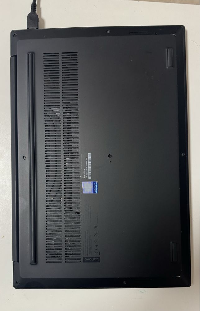 Lenovo Thinkpad P1 4k OLED TOUCH Xeon
