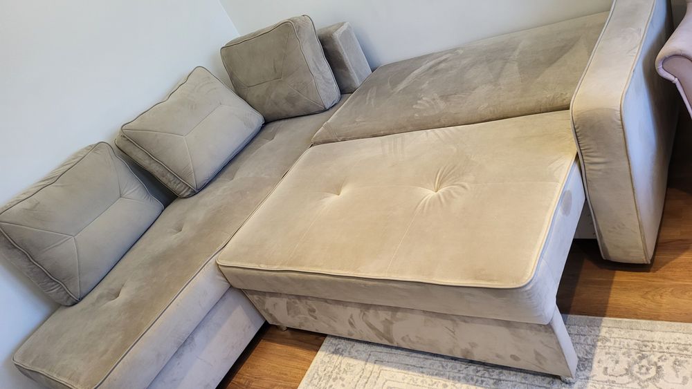 Narożnik z funkcją spania , 2 pojemniki