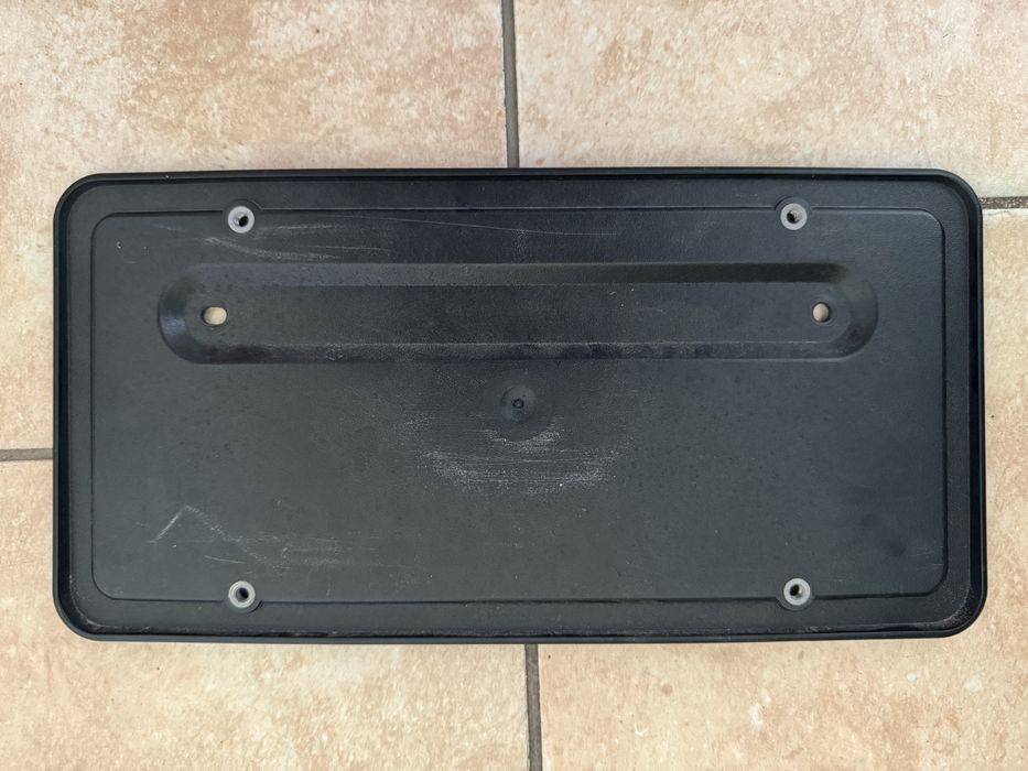 Задній подіум номерного знаку Tesla 3/Y 1096844-00-B