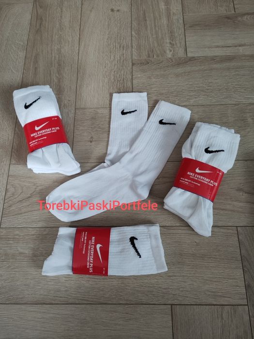Nowe skarpetki Nike.
