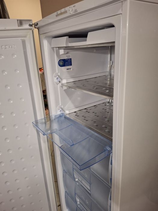 Морозильна камера, морозилка BEKO