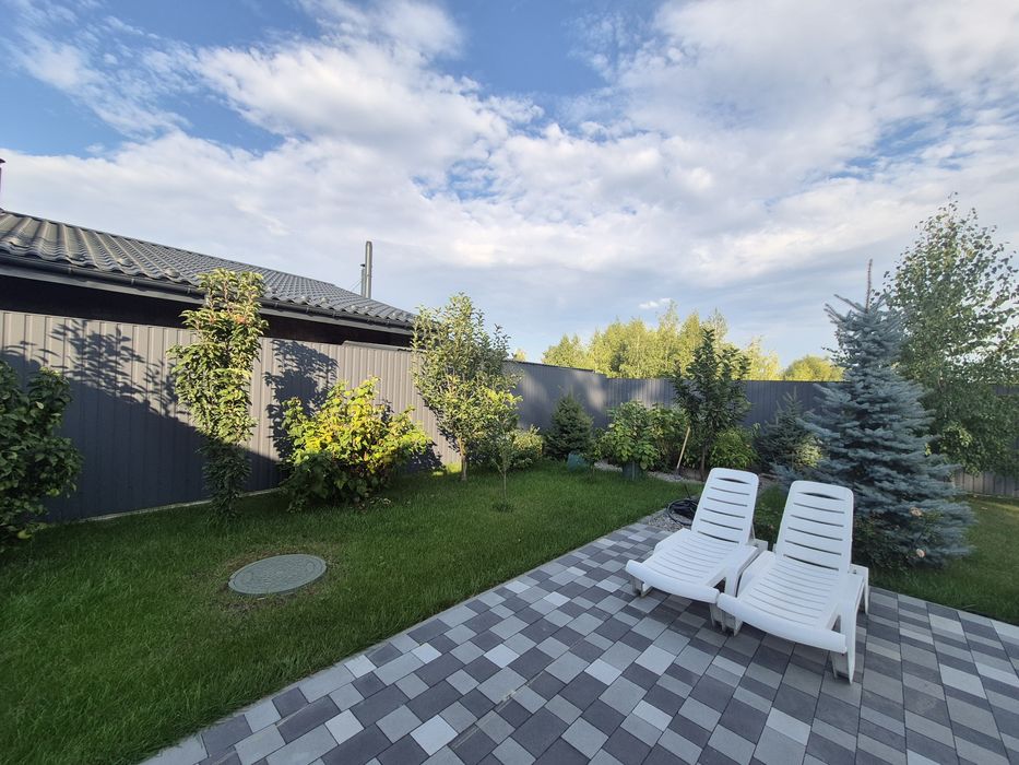 Продам сучасний будинок в місті Українка