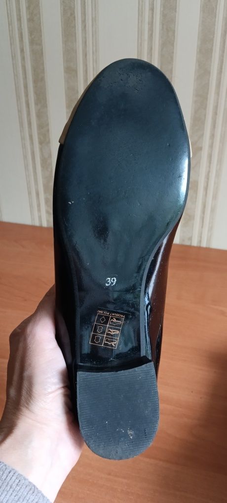 Туфлі жіночі,39р.