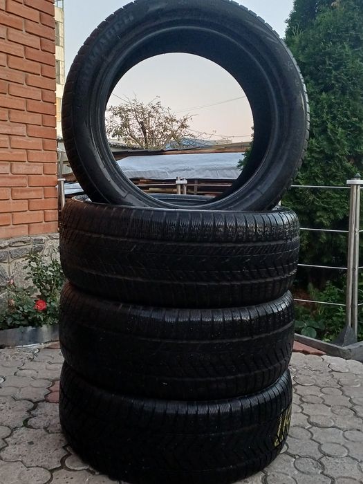 Продам резину R 20  255/50 .Комплект .