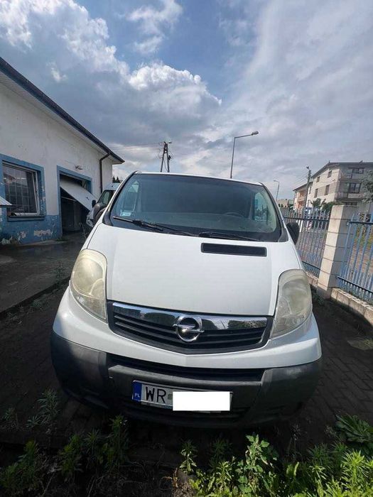 Opel Vivaro 2008r blaszak