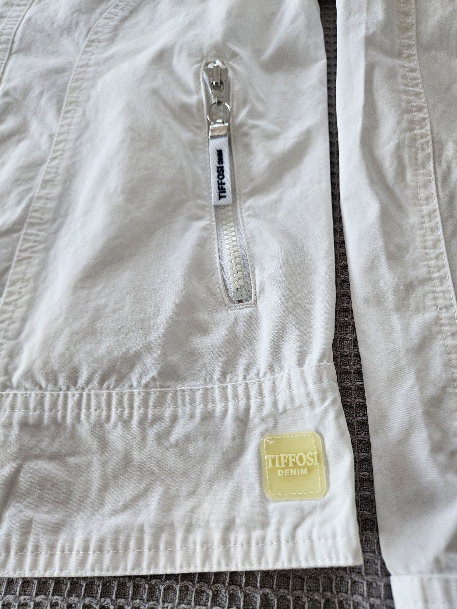 Blusão Tiffosi L (veste M)