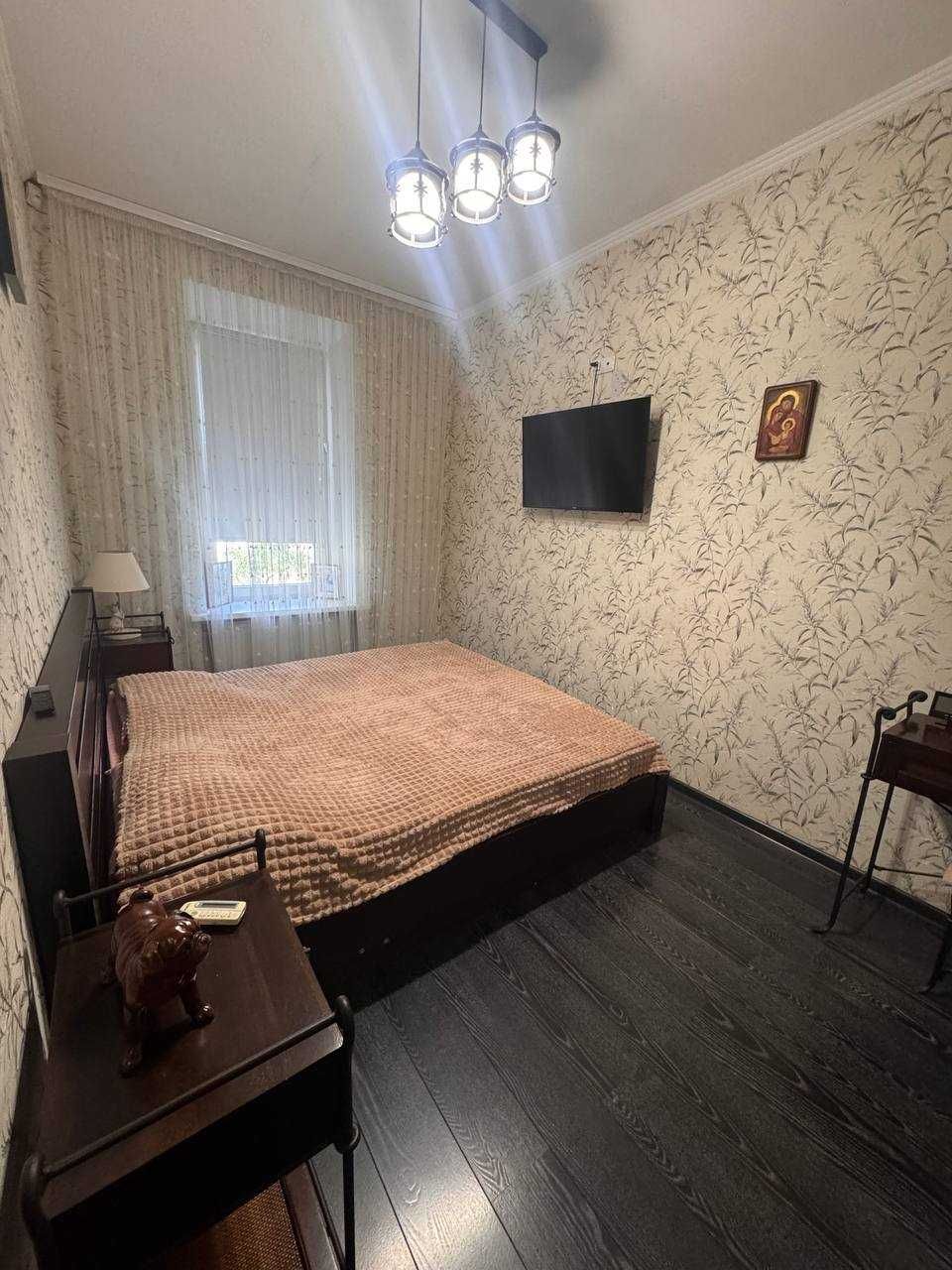 2 комн квартира в ЦЕНТРЕ! Чистый двор, крепкий дом!!