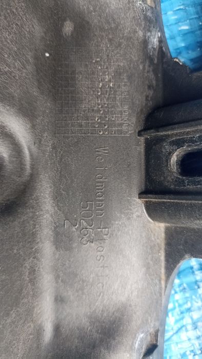 Захист паненель під лобове скло BMW 3 E90 E91 2005-2012