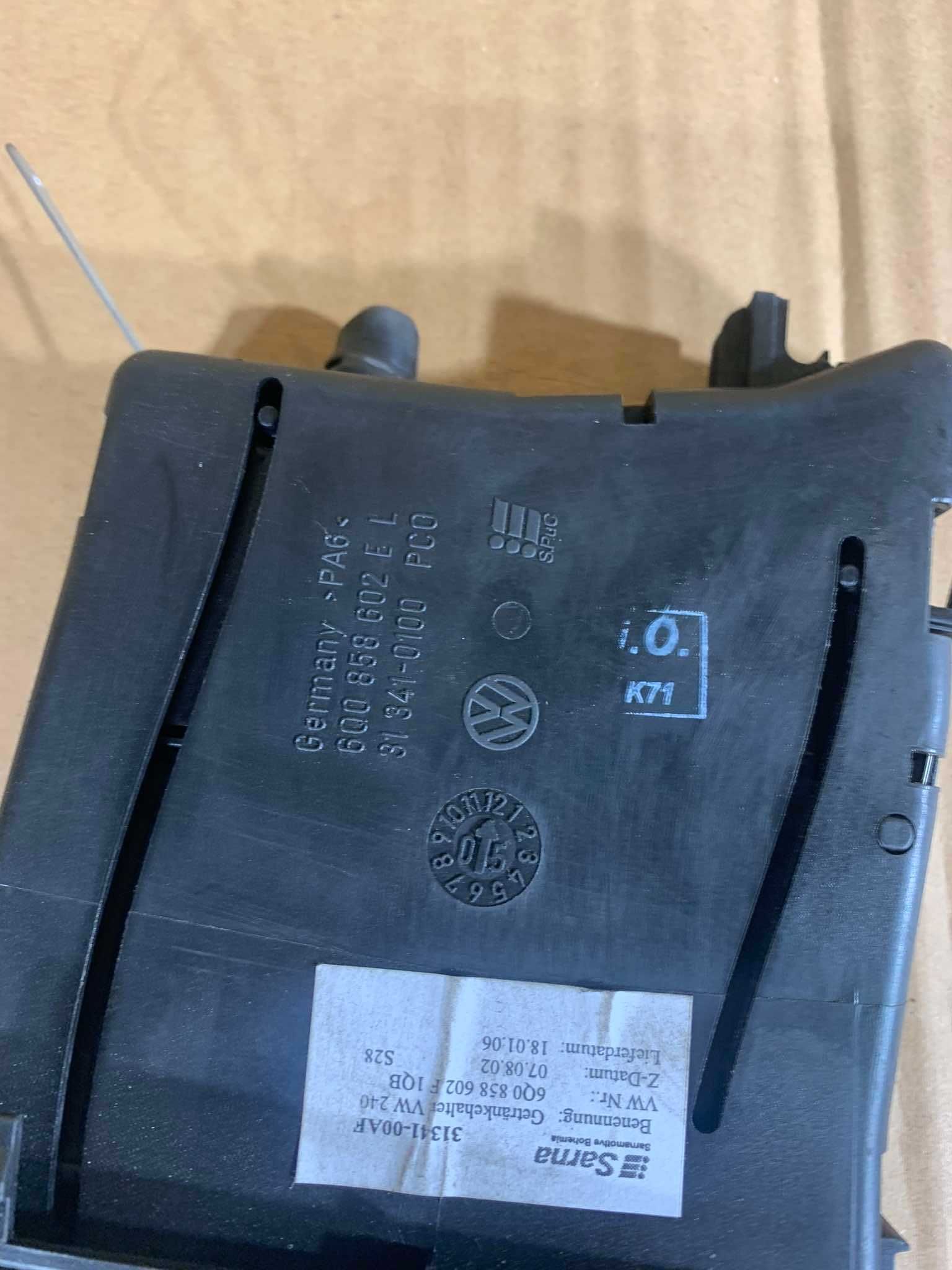 uchwyt na kubek cupholder vw volkswagen polo 9n
