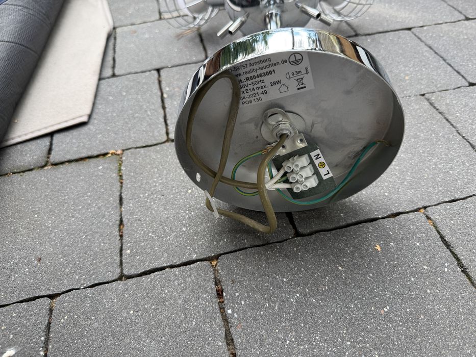Lampa z piór biała duża żyrandol romantyczny
