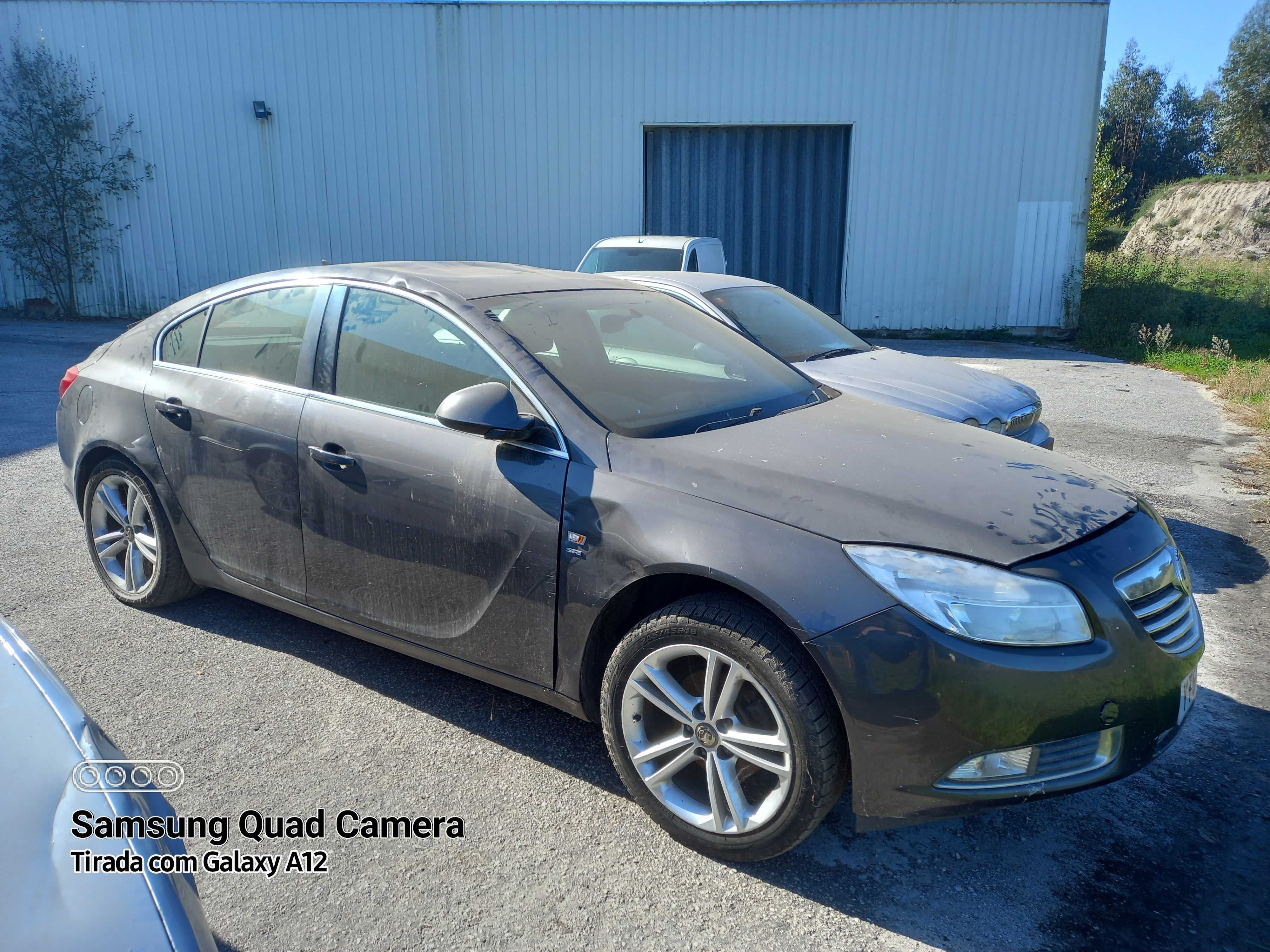 Opel Insignia Só Para Peças Frente Completa