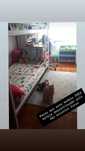 Beliche IKEA com estrutura em metal. Cor branca