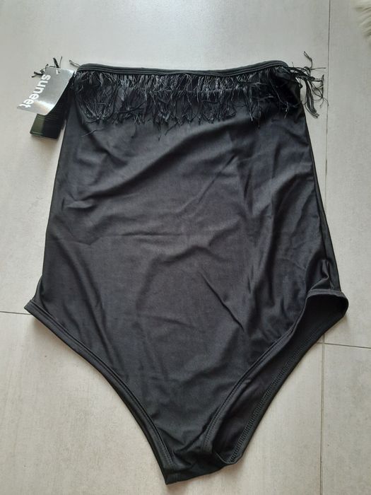 Strój kąpielowy jednoczesciowy