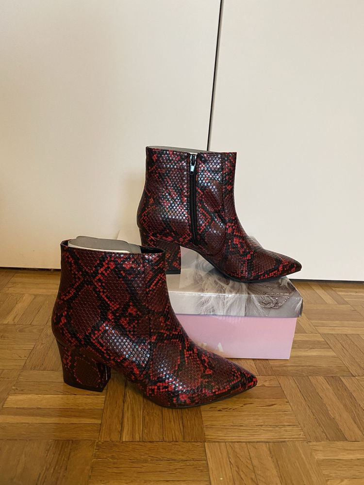 Rita Ora buty rozmiar 38