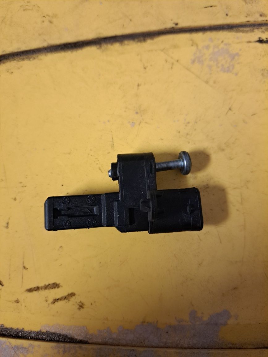 sprzedam czujnik położenia wału Bmw f30 1.6