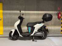 Elektryczny skuter YAMAHA NEOS / Dual Battery / 2022 /