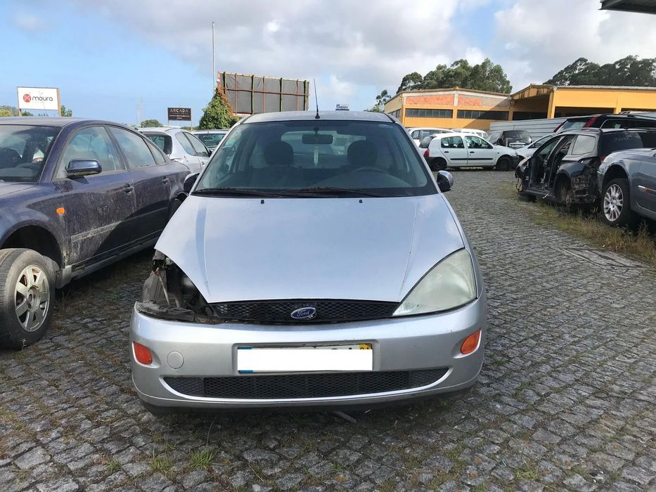 Ford Focus 1.8 TDDi Van 2001 - Para Peças