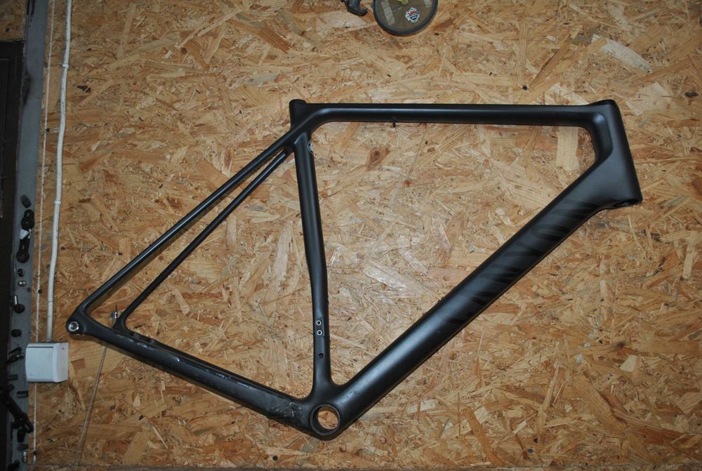 Rama szosowa karbon Canyon Endurance CF SLX rozmiar L 845g