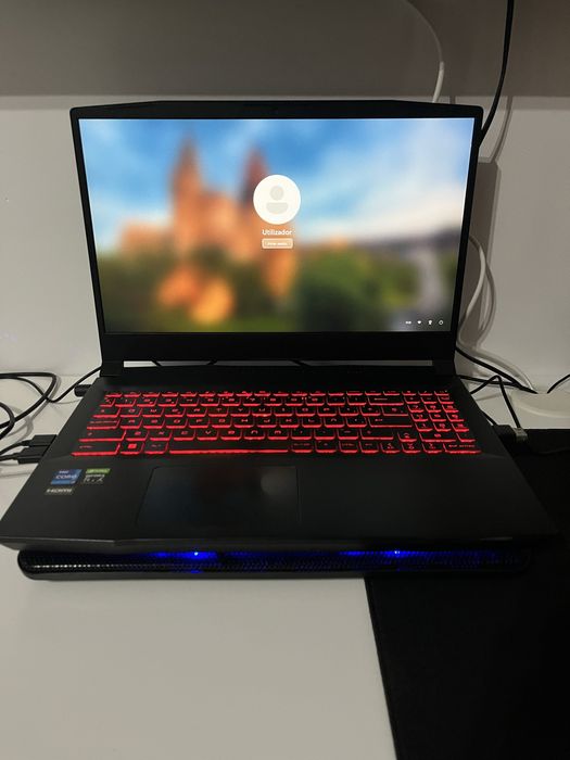 Portátil Gamer MSI Katana GF66
